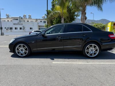 MERCEDES E220 d amg