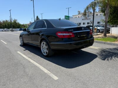 MERCEDES E220 d amg