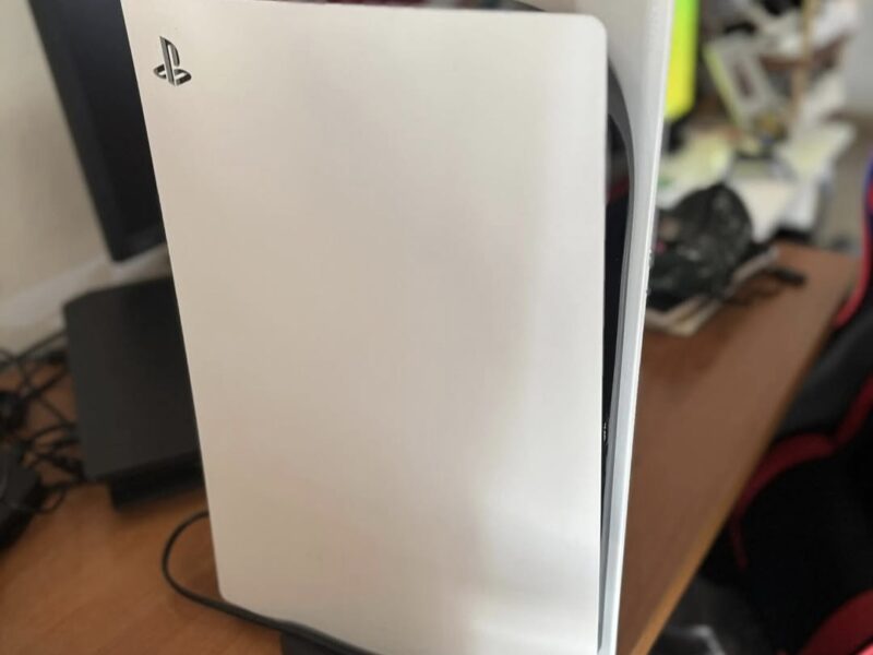 Playstation 5 slim digital 2 kol